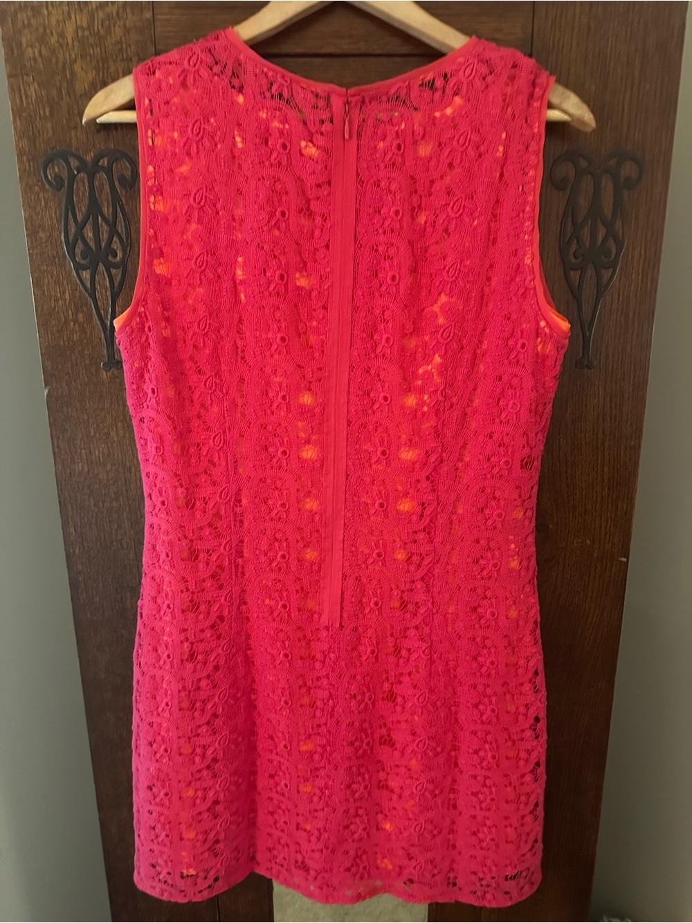 Elie Tahari Painted Lady Red Lace Sleeveless Mini Dress Size 10 - Picture 4 of 10
